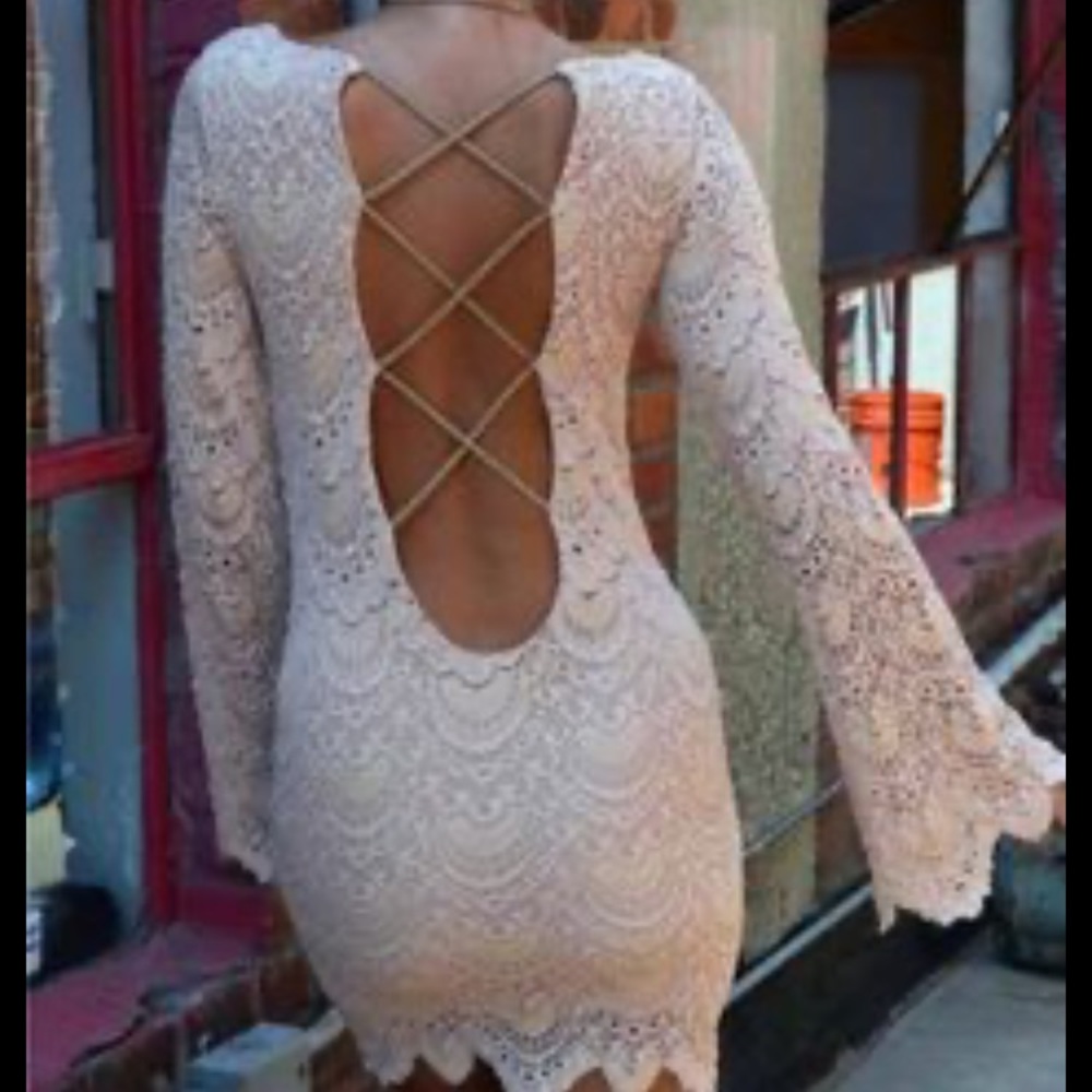Nightcap Priscilla Spanish lace dress